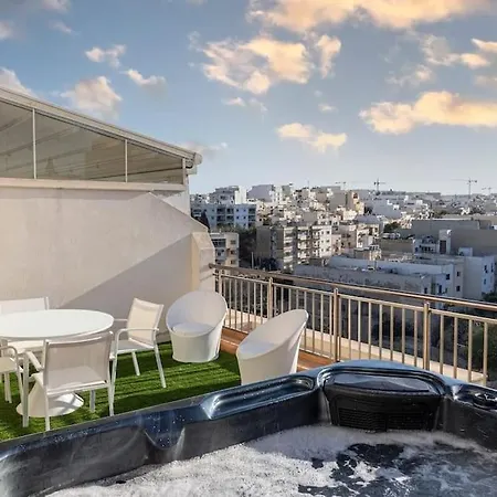 Modern Two Bedroom Penthouse! Saint Julian's