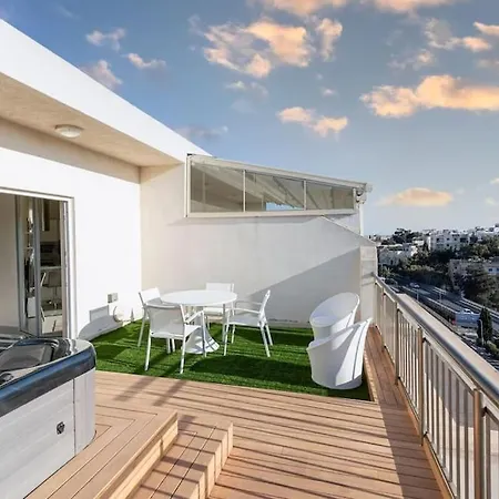 Διαμέρισμα Modern Two Bedroom Penthouse! Saint Julian's
