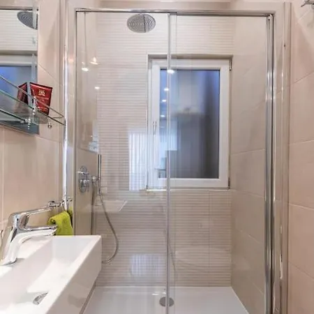 Modern Two Bedroom Penthouse!